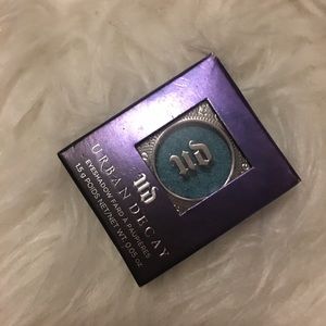 URBAN DECAY SINGLE SHADOW